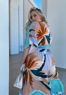 Vestido plus size longo decote em V