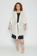 Kimono Longo Off-White Plus Size em Malha com Cinto