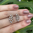 Brinco Folha com Zircônias Baguete – prata Moderno e Sofisticado