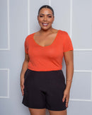 Blusa plus size com aplicação em pedraria