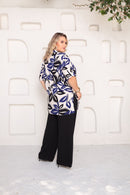 Camisa Plus Size Estampada Folhagem Azul e Preta – Moderna e Confortável