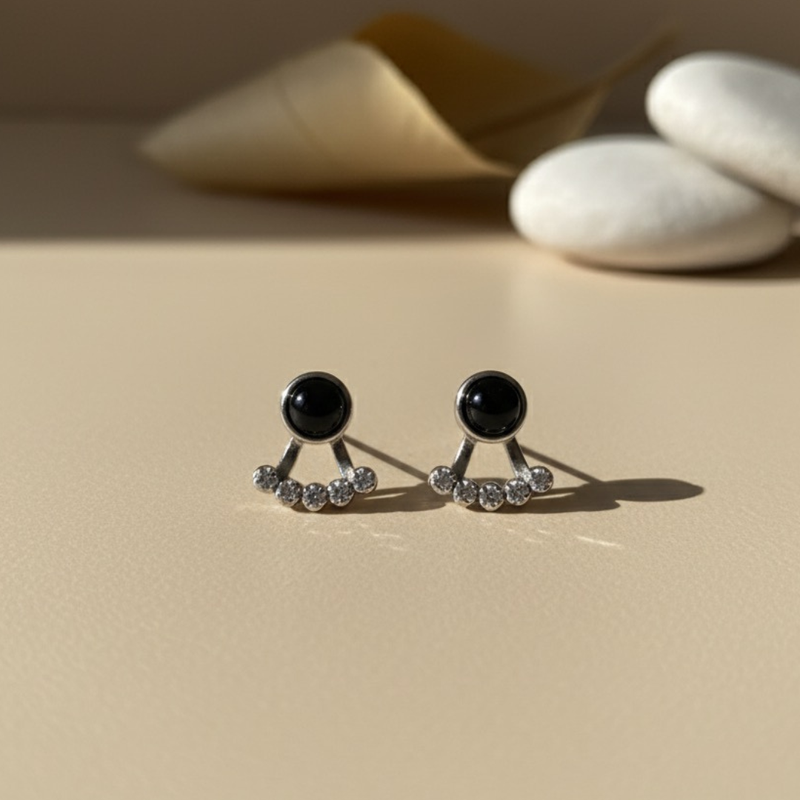 Brinco Black Shine – Elegância Moderna com Design Diferenciado
