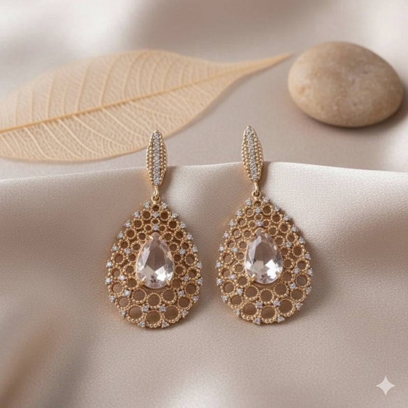 Brinco Gota Luxo com Pedra Cristal