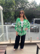 Conjunto plus size elegante calça preta e kimono verde
