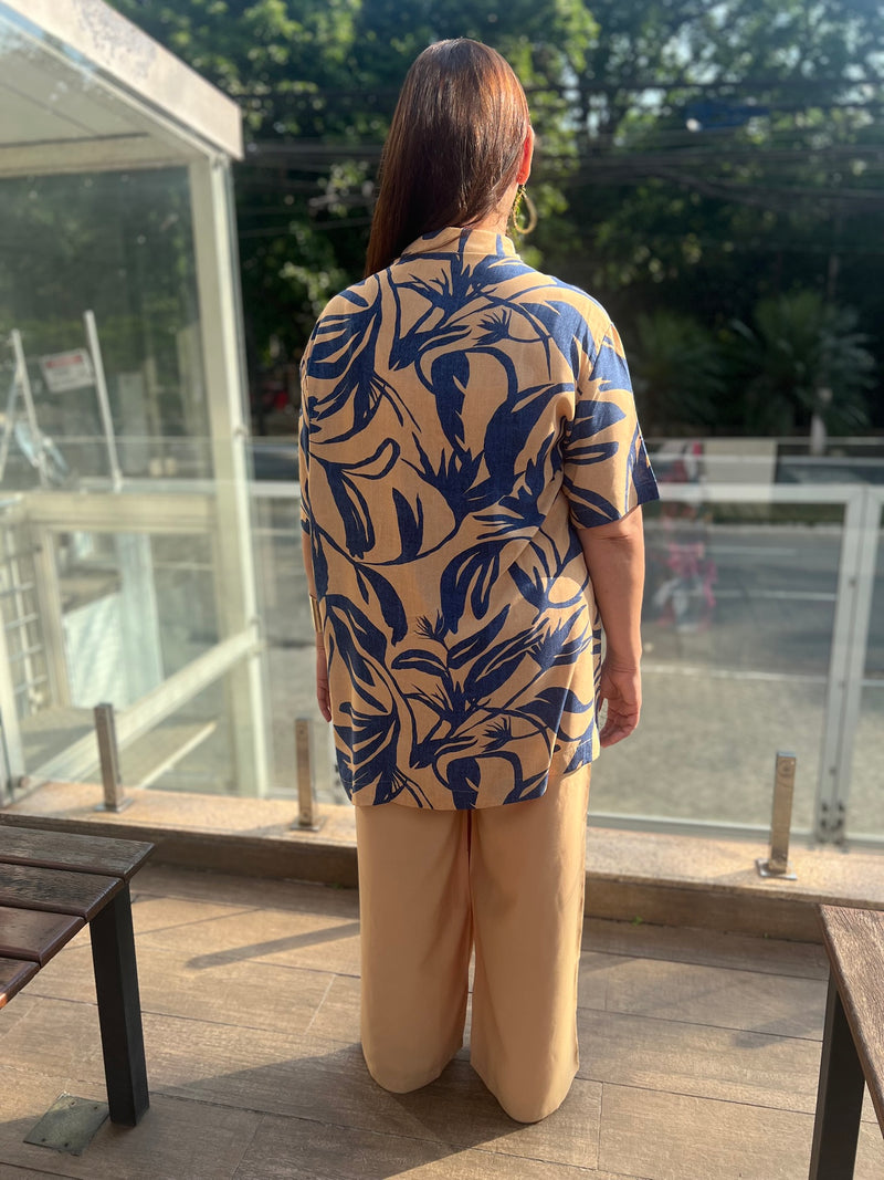 Conjunto plus size chic calça e camisa