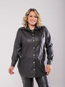 Camisa manga longa plus size preta em couro Sintético
