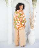 Conjunto feminino plus size de calça alfaiataria lisa com kimono