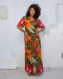 Vestido estampado em viscose plus size com manga soltinha e devote V