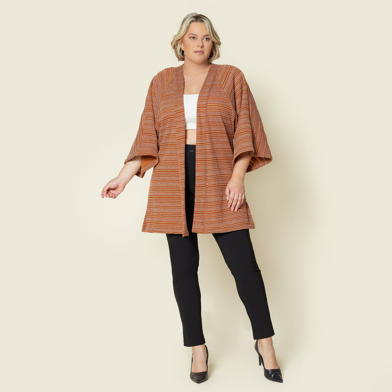 Kimono Alongado em Malha de Tricô com Cinto – Plus Size