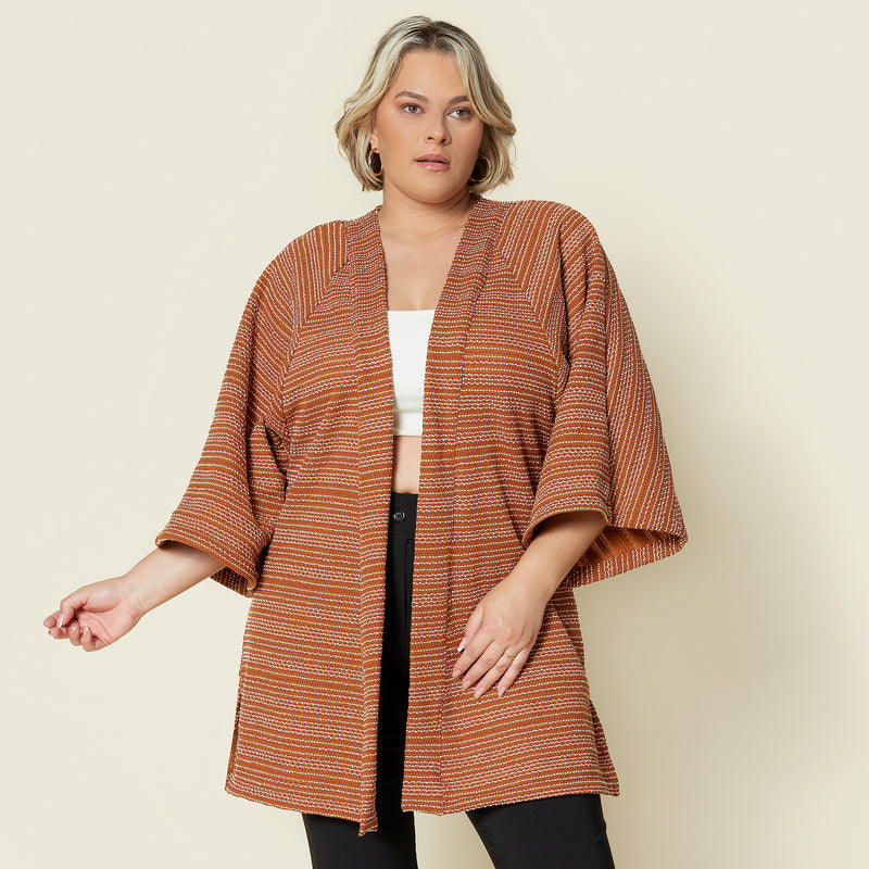 Kimono Alongado em Malha de Tricô com Cinto – Plus Size